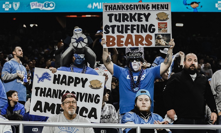 Packed house at local sports bar to watch Detroit Lions in American Thanksgiving match-up